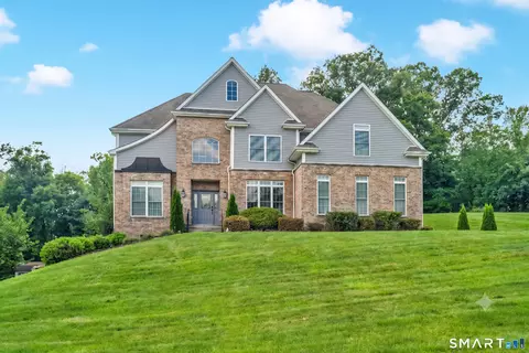 15 Maggie Ln, Shelton, CT 06484