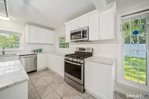 Kitchen - 16 Juggernaut Rd, Prospect, CT 06712 photo 3 of 5