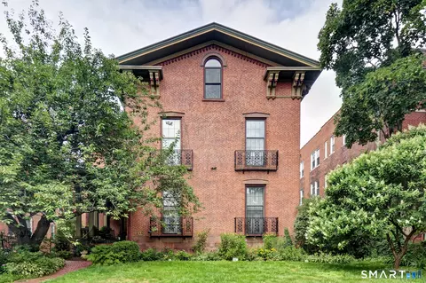 33 Charter Oak Pl #2, Hartford, CT 06106