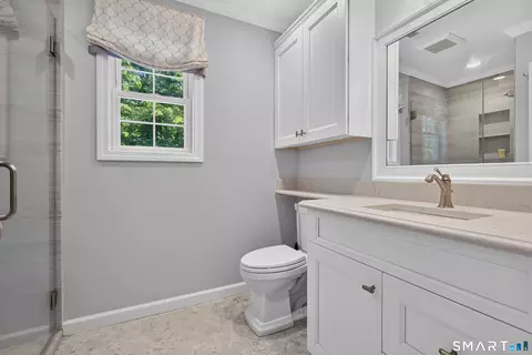 Bath - 2 Oleander Dr, Clinton, CT 06413 photo 3 of 5