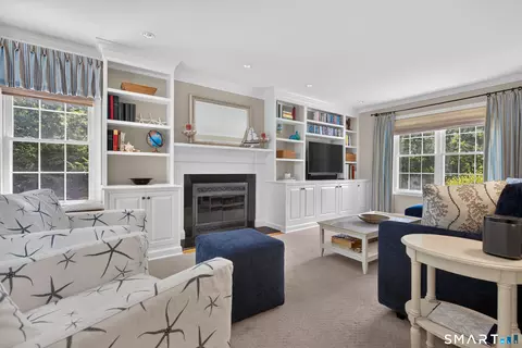 Living - 2 Oleander Dr, Clinton, CT 06413 photo 3 of 3