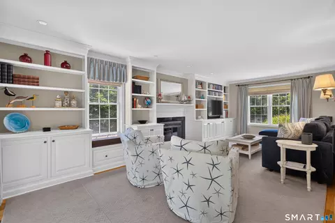 Living - 2 Oleander Dr, Clinton, CT 06413 photo 2 of 3
