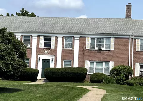 34 Standish Rd #4, Stamford, CT 06902
