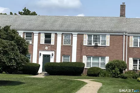 34 Standish Rd #4, Stamford, CT 06902