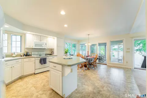 Kitchen - 188 Laurel Point Rd, Killingly, CT 06241 photo 1 of 3