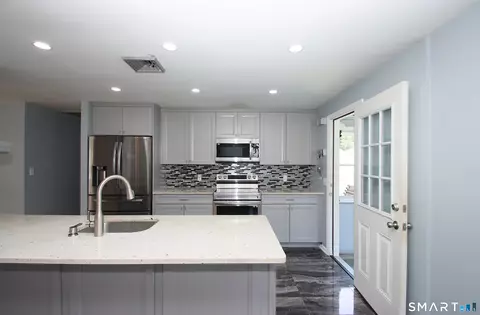 Kitchen - 28 E Clover Cir, Hamden, CT 06514 photo 1 of 2