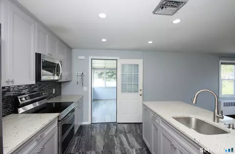 Kitchen - 28 E Clover Cir, Hamden, CT 06514 photo 2 of 2