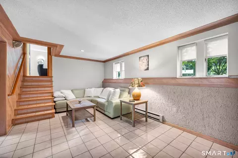 Living - 940 Durham Rd, Wallingford, CT 06492 photo 4 of 5
