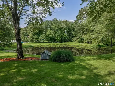 Exterior - 940 Durham Rd, Wallingford, CT 06492 photo 5 of 12