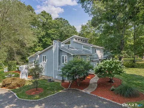 Exterior - 940 Durham Rd, Wallingford, CT 06492 photo 2 of 12