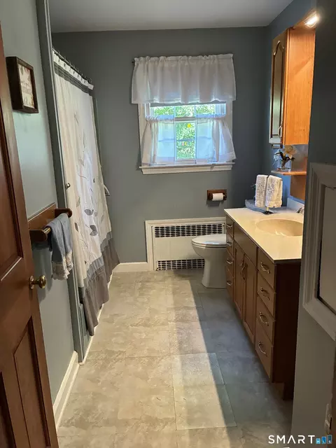 Bath - 85 Thompson Dr, Torrington, CT 06790 photo 2 of 2