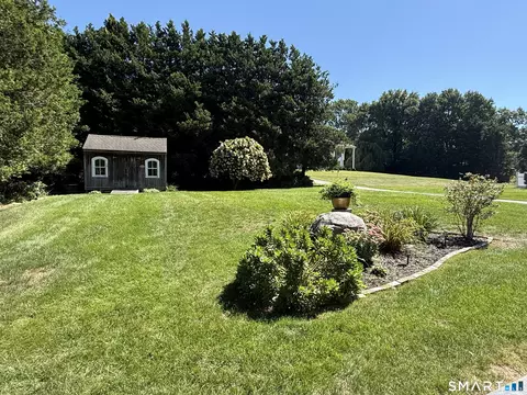 64 Old Black Point Rd, Niantic, CT 06357 photo 5