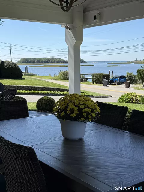 64 Old Black Point Rd, Niantic, CT 06357 photo 3