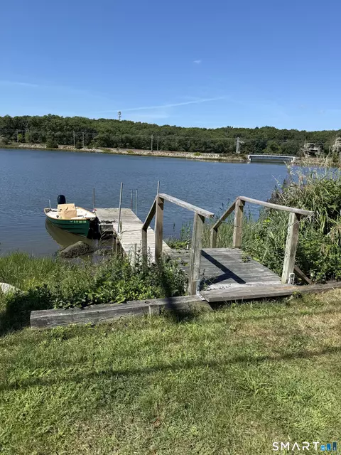 64 Old Black Point Rd, Niantic, CT 06357 photo 2