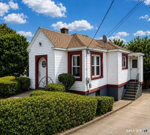 430 Wolcott St, Waterbury, CT 06705