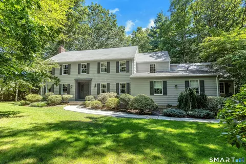 45 E Common Rd, Easton, CT 06612