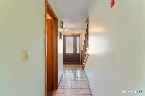 Entry Way - 41 Margaret Henry Rd, Killingly, CT 06239 photo 1 of 3