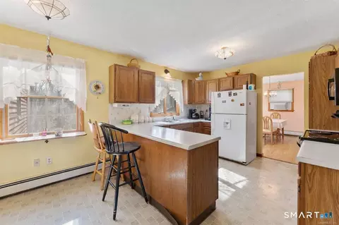 Kitchen - 41 Margaret Henry Rd, Killingly, CT 06239 photo 1 of 5