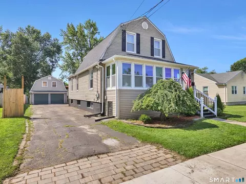 Exterior - 349 Nott St, Wethersfield, CT 06109 photo 2 of 5