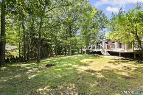 Exterior - 184 Bear Path Rd, Hamden, CT 06514 photo 7 of 8