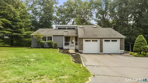 Exterior - 184 Bear Path Rd, Hamden, CT 06514 photo 8 of 8