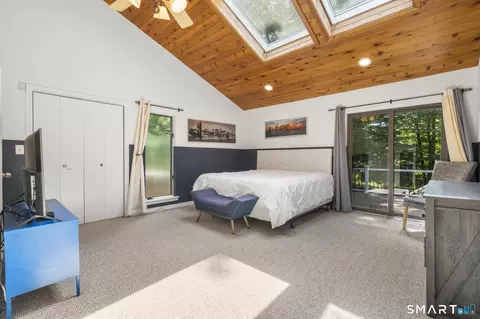 Bedroom - 184 Bear Path Rd, Hamden, CT 06514 photo 1 of 5