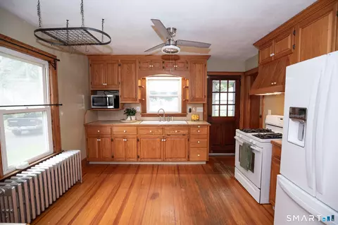Kitchen - 80 William St, Wallingford, CT 06492 photo 2 of 4
