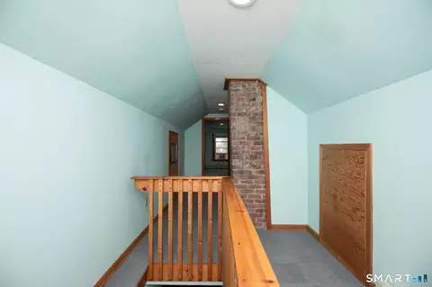 Entry Way - 80 William St, Wallingford, CT 06492 photo 2 of 3
