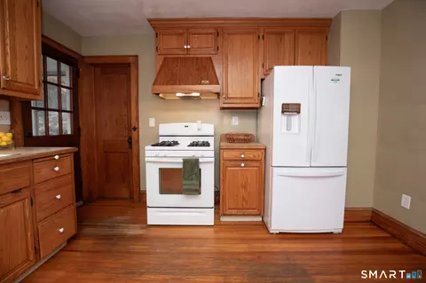 Kitchen - 80 William St, Wallingford, CT 06492 photo 4 of 4