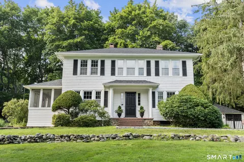 79 Beecher Rd, Woodbridge, CT 06525