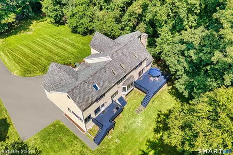 Exterior - 133 Bug Hill Rd, Monroe, CT 06468 photo 2 of 2