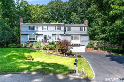 89 W Bank Ln, Stamford, CT 06902