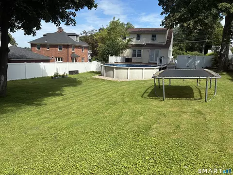 Exterior - 25 Morgan St, Middletown, CT 06457 photo 5 of 6