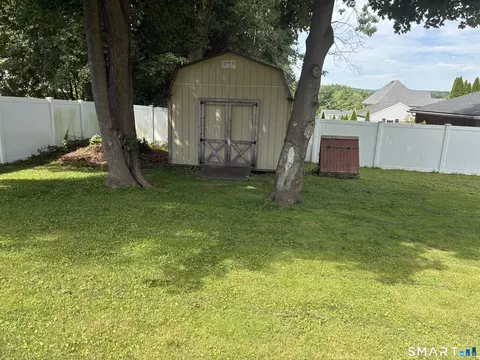 Exterior - 25 Morgan St, Middletown, CT 06457 photo 6 of 6