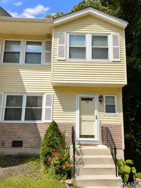 25 Padanaram Rd #74, Danbury, CT 06811