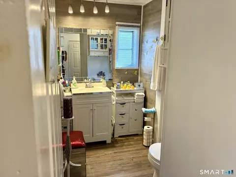 Bath - 14 Third St, Beacon Falls, CT 06403 photo 1 of 3