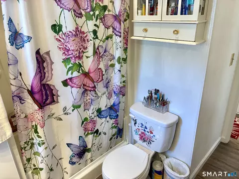 Bath - 14 Third St, Beacon Falls, CT 06403 photo 2 of 3