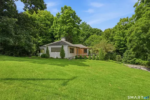 6 Taylor Rd, Bethel, CT 06801