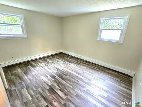 Bedroom - 1 Jaybee Dr, Bloomfield, CT 06002 photo 1 of 3