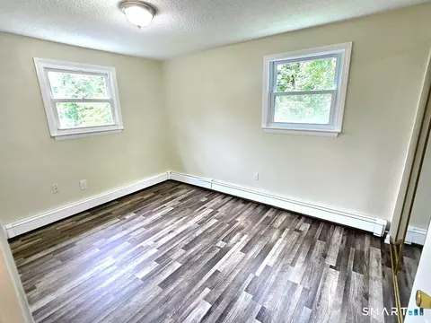 Bedroom - 1 Jaybee Dr, Bloomfield, CT 06002 photo 2 of 3