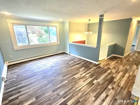Living - 1 Jaybee Dr, Bloomfield, CT 06002 photo 1 of 3