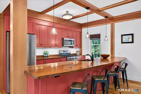 Kitchen - 29 Union St, Deep River, CT 06417 photo 1 of 2