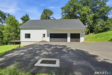 3120 Phelps Rd, Suffield, CT 06093 photo 5