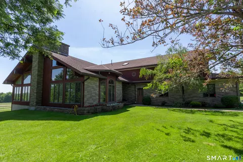 80 Bungay Hill Rd, Woodstock, CT 06281