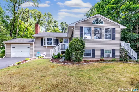 357 Plains Rd, Milford, CT 06461