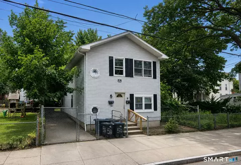 52 Button St, New Haven, CT 06519