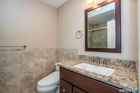 Bath - 43 High St, Windsor, CT 06095 photo 2 of 4