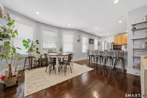 51-53 Wade St, Bridgeport, CT 06606