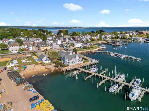 4 Northwest St #B3, Stonington, CT 06378