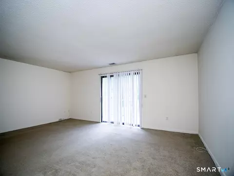 17 Turtle Bay Dr #17, Branford, CT 06405